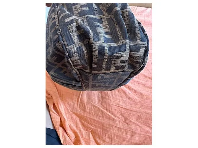 Fendi Miya Negro Marrón oscuro 