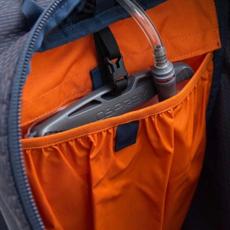 MOCHILA MUTANT 38 (BLACK ICE)  OSPREY