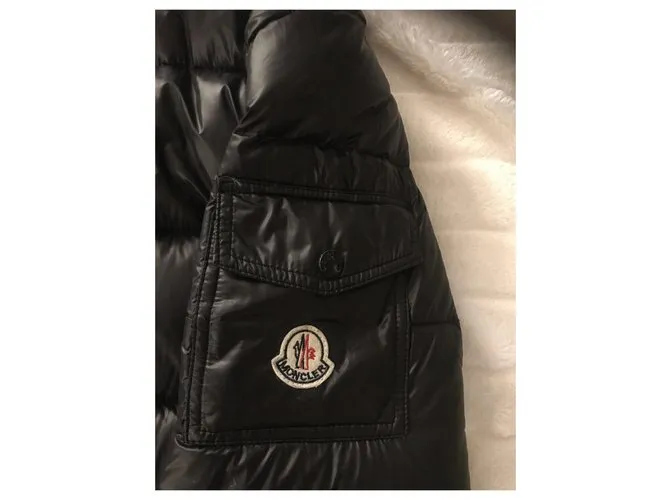 Moncler chaqueta abajo Marrón oscuro 
