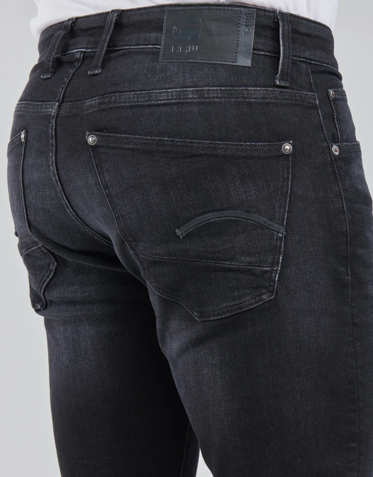 REVEND SKINNY