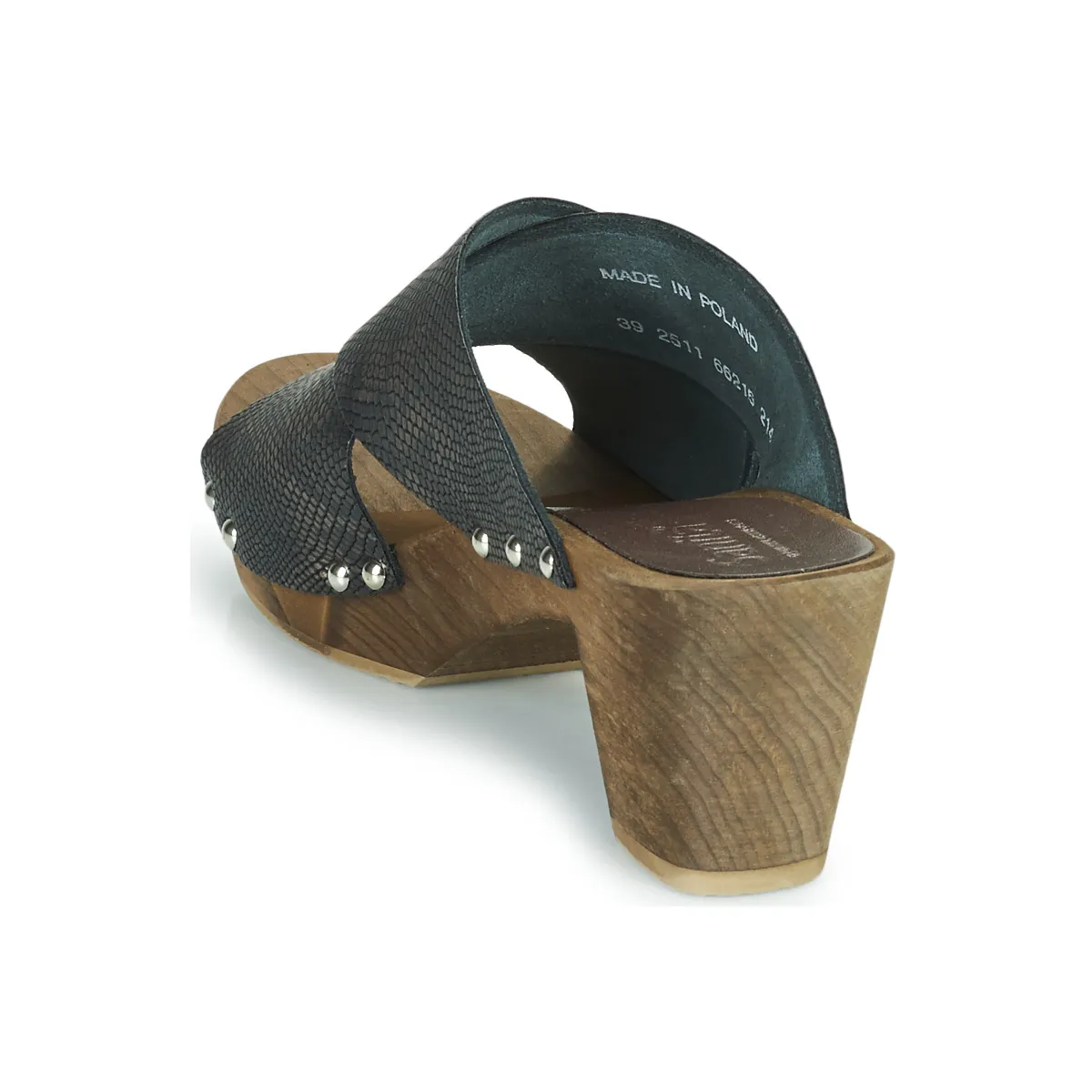 WOODENNIKE